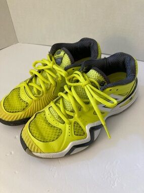 New Balance womens 1296. Neon Yellow Athletic Sneakers size 5